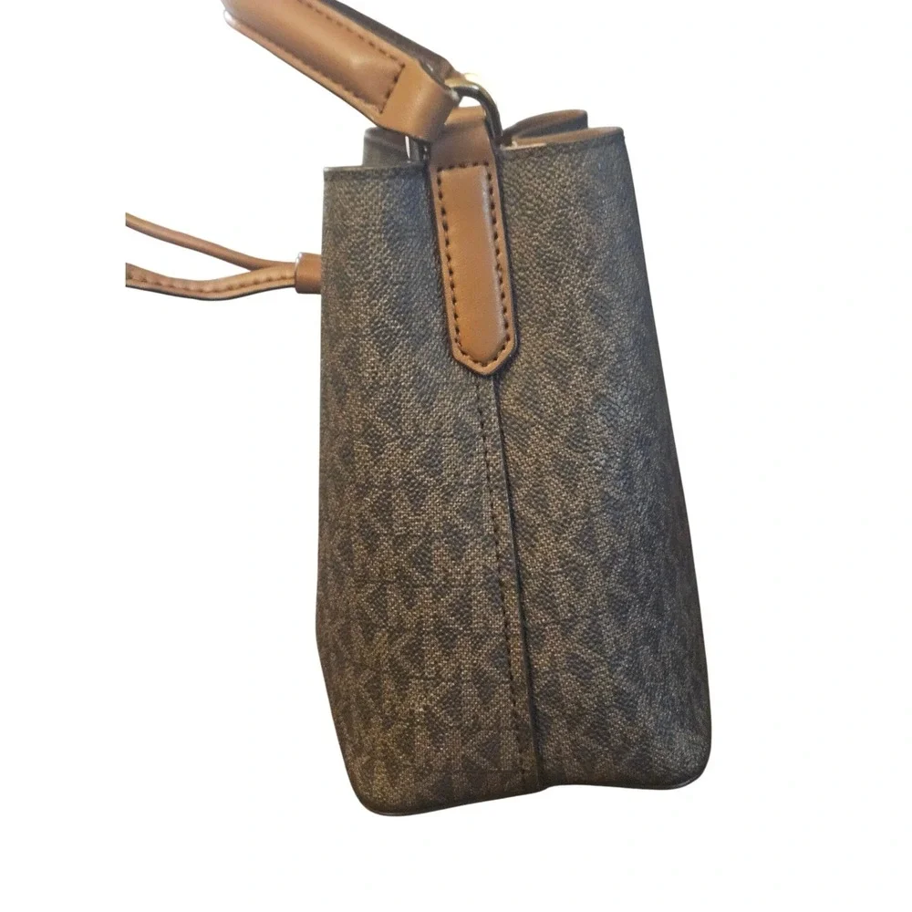 Michael Kors Suri Small Bucket Bag Brown MK Monogram Logo Crossbody‎ Handbag - Picture 4 of 9